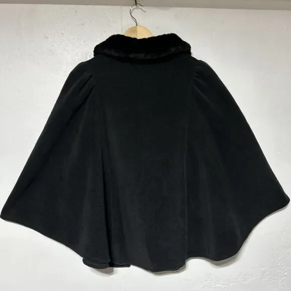 East 5th Black Shawl NWT $55 Poncho Faux Fur Womens Sweater - Picture 7 of 13